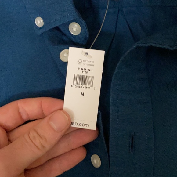 Men’s NWT dress shirt button down - Picture 2 of 4